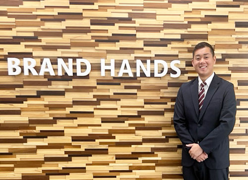ブランド品買取専門店ブランドハンズ枚方ビオルネ店の鑑定士吉本