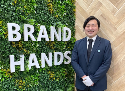 ブランド買取専門店ブランドハンズソリオ宝塚店の鑑定士松尾
