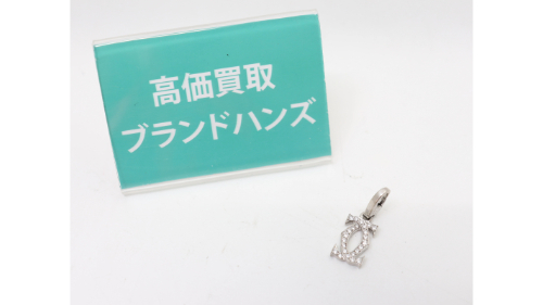 カルティエ2Cモチーフダイヤチャーム全体