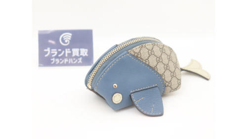 グッチ GGプラス ホエールコインケース 全体