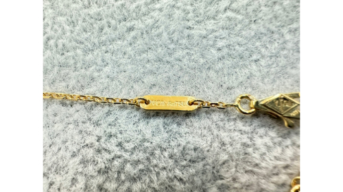 ヴァンクリーフフリヴォルミニネックレス刻印