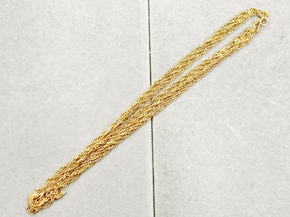 750刻印チェーンネックレス全体
