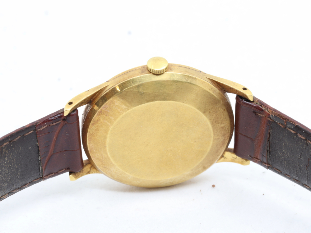 IWCのオールドインターAT時計裏蓋