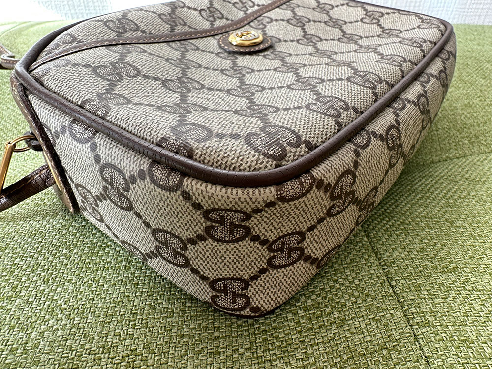 オールドグッチショルダーバッグ角