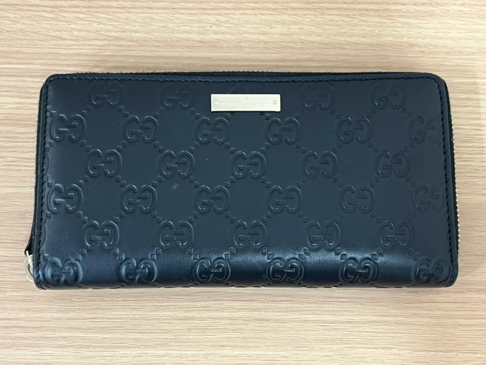 グッチシマラウンドファスナー長財布正面