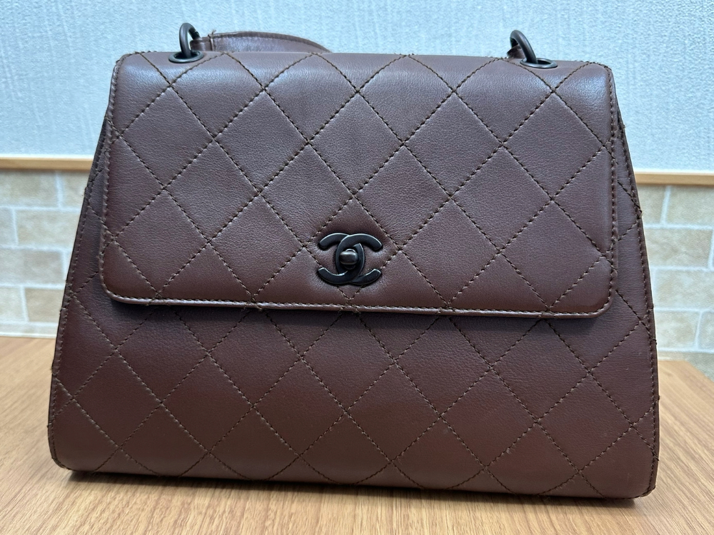 シャネルショルダーバッグ全体