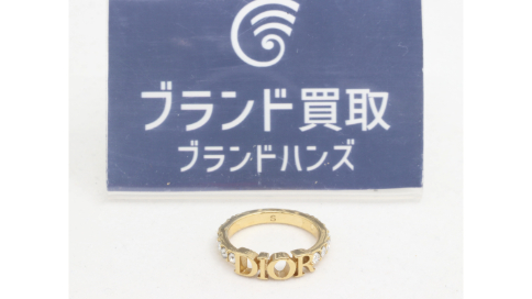 ディオールのディオレボリューション指輪