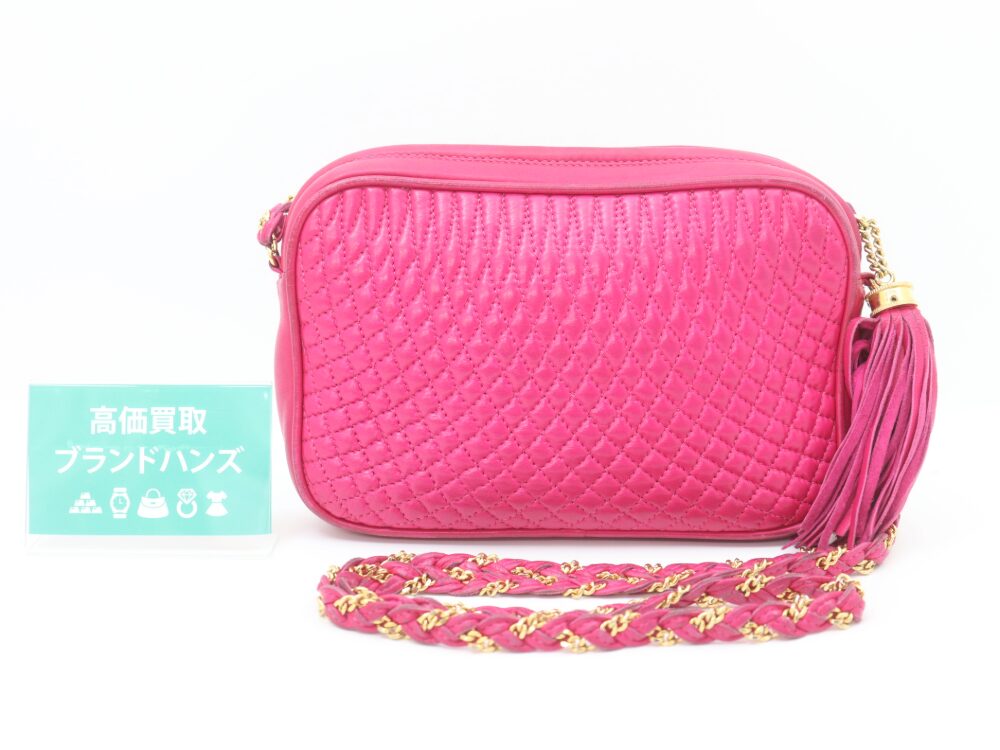 バリー キルティングショルダーバック正面
