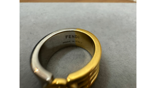 フェンディエフイズリング刻印