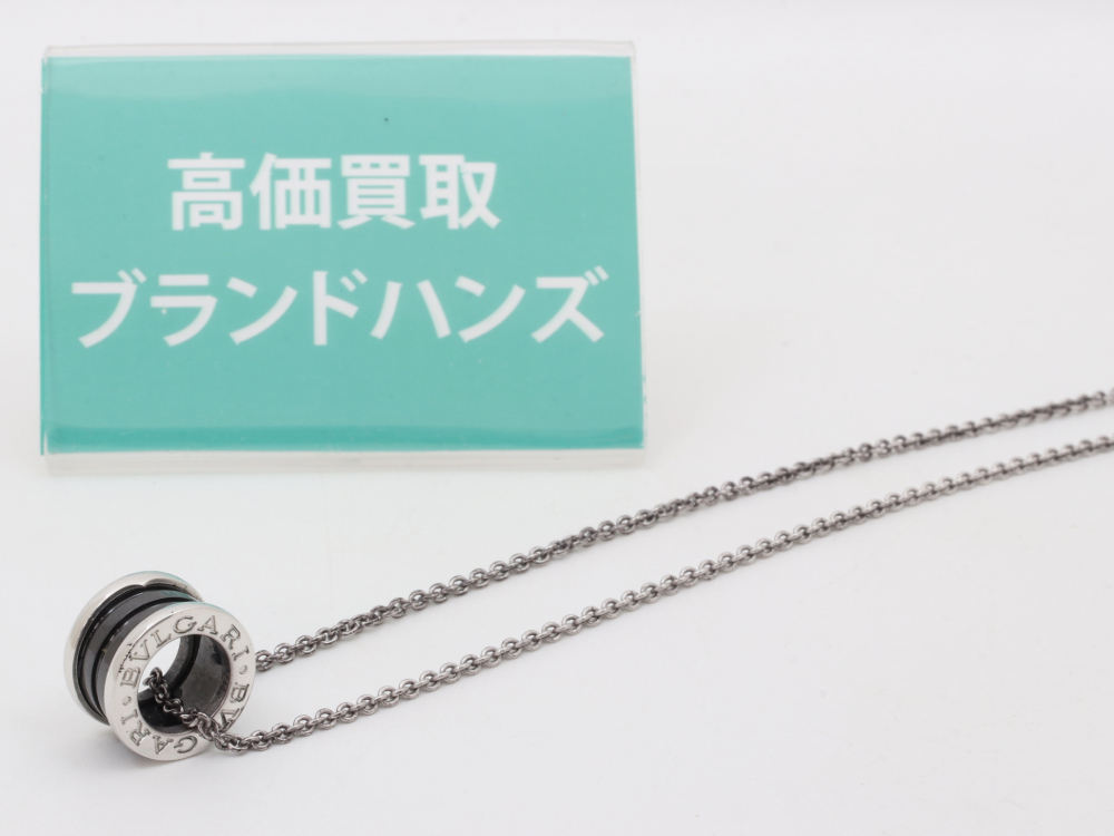 ブルガリビーゼロワンネックレス全体