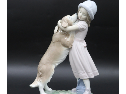 リヤドロの待ってたよ犬と少女陶器人形