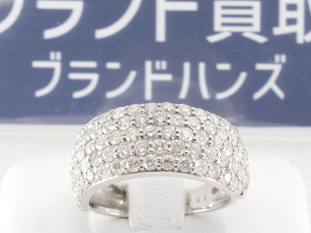 小傷のあるプラチナダイヤリング正面