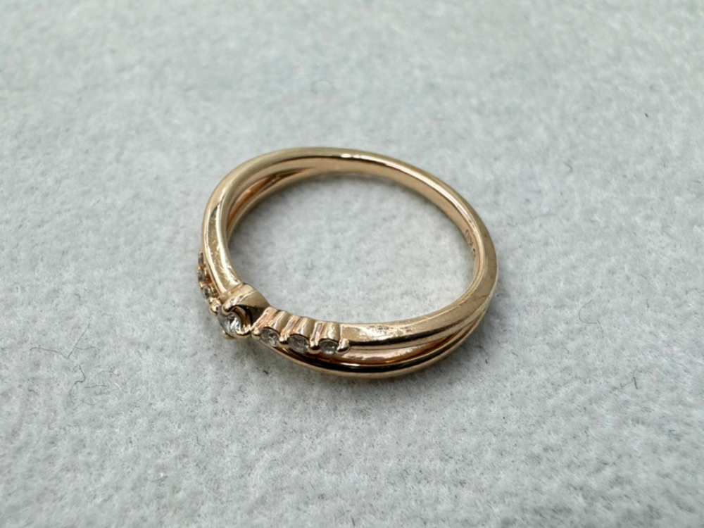 4℃の金K10PGダイヤモンドリング全体