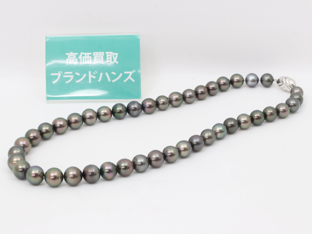 SV925黒蝶パールネックレス全体