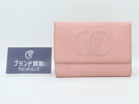 シャネルキャビア3つ折り財布