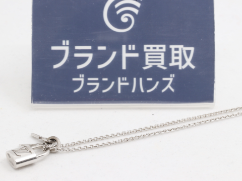 ルイヴィトン750WGパンダンティフロックイットネックレス